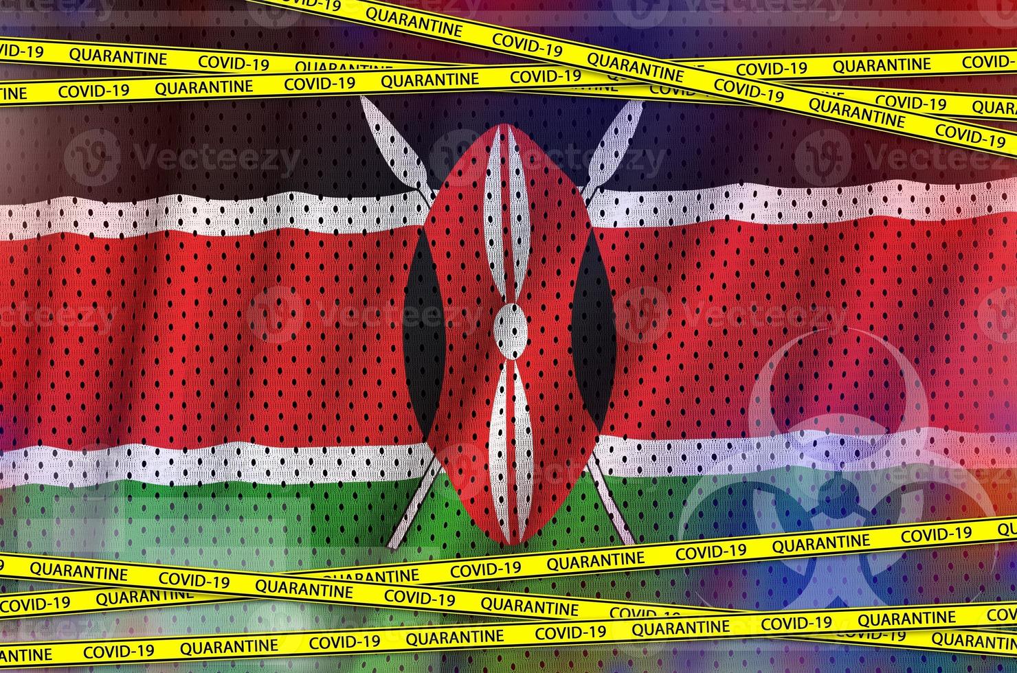 Kenia vlag en covid-19 quarantaine geel plakband. coronavirus of 2019-ncov virus concept foto