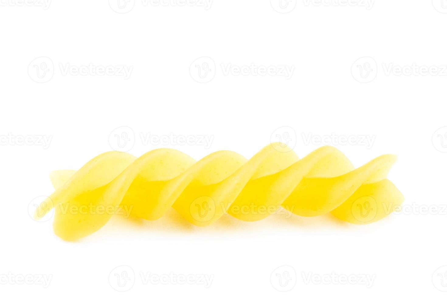 fusilli Aan wit achtergrond foto