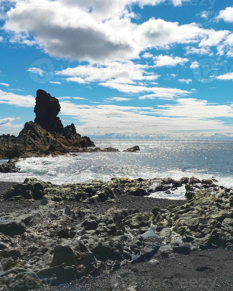 IJsland zwart zand strand reynisfjara foto