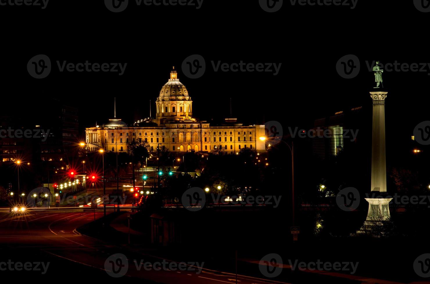 Minnesota staat Capitol in heilige paul Bij nacht foto