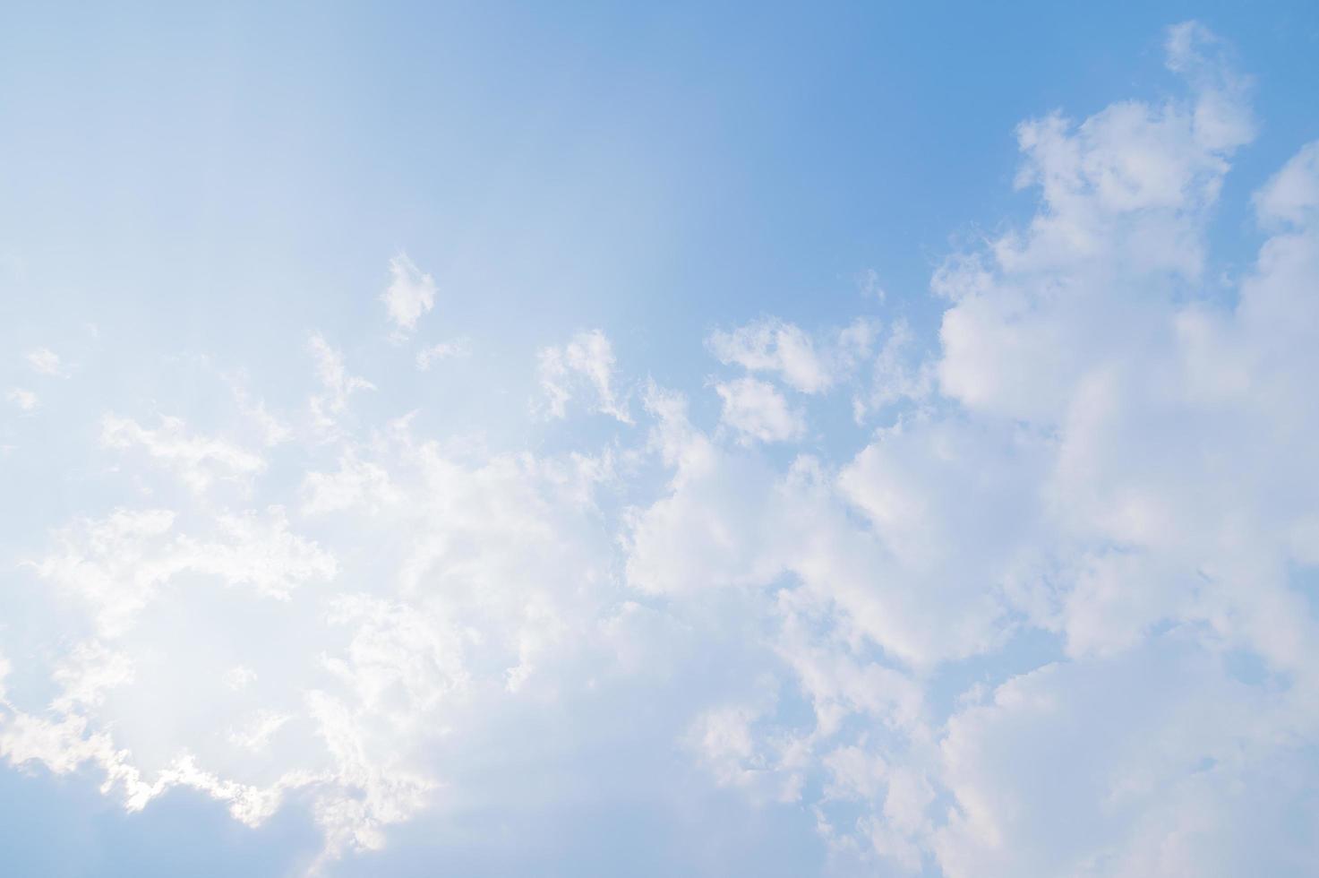 wolken en lucht overdag foto