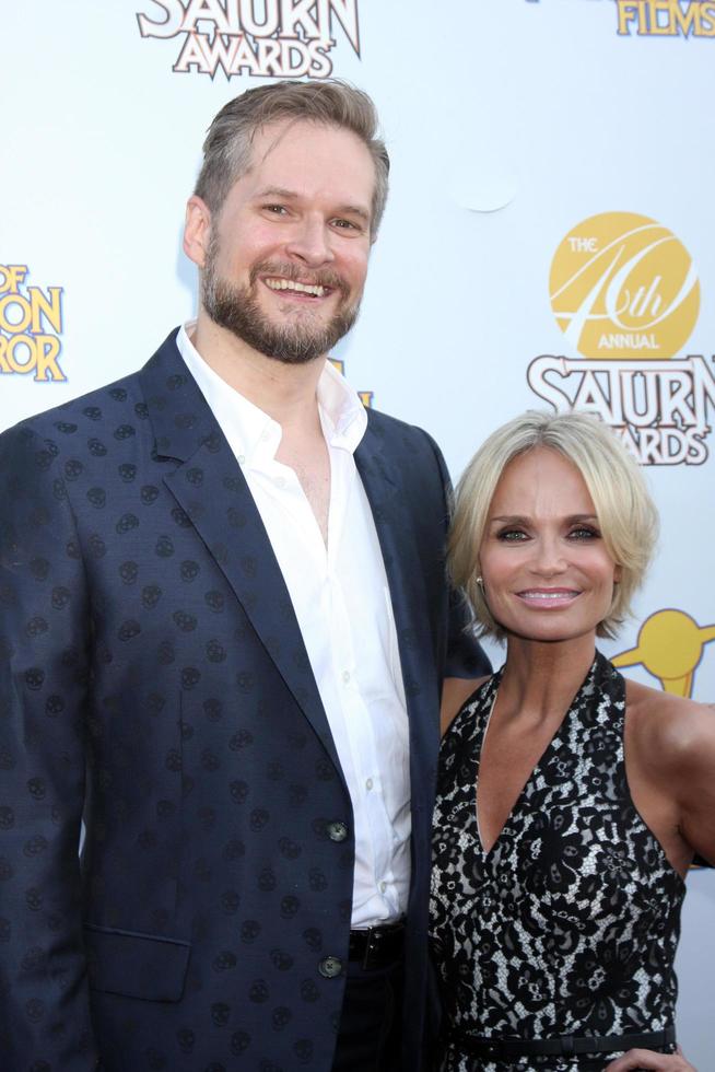 los engelen, jun 26 - brian voller, Kristin chenoweth Bij de 40e Saturnus prijzen Bij de de schipbreukelingen Aan juni 26, 2014 in burbank, ca foto