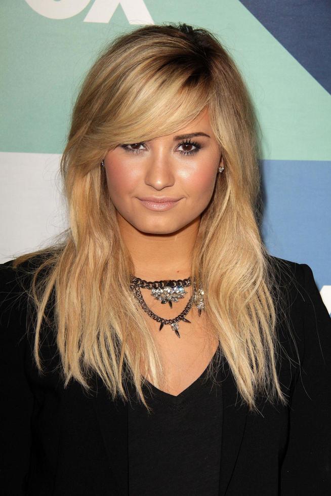 slos engelen, aug 1 - demi lovato arriveert Bij de vos ster zomer 2013 tca partij Bij de soho huis Aan augustus 1, 2013 in west Hollywood, ca foto