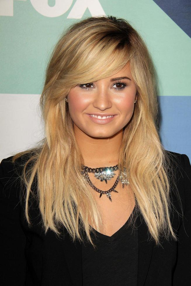 slos engelen, aug 1 - demi lovato arriveert Bij de vos ster zomer 2013 tca partij Bij de soho huis Aan augustus 1, 2013 in west Hollywood, ca foto