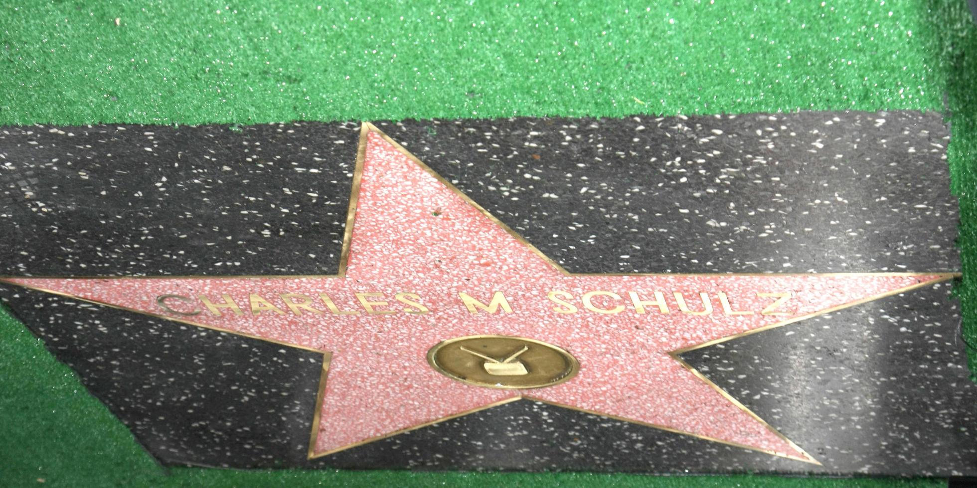 los engelen, nov 2 - Charles Schultz wof ster Bij de snoopy Hollywood wandelen van roem ceremonie Bij de Hollywood wandelen van roem Aan november 2, 2015 in los engelen, ca foto