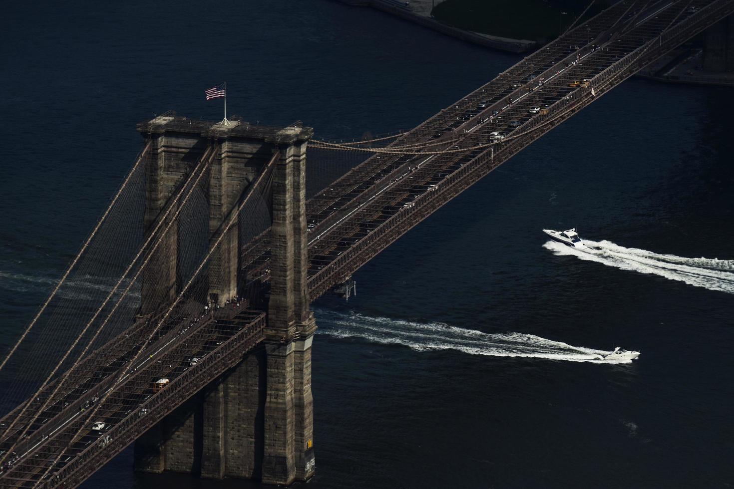 luchtfoto van brooklyn bridge overdag foto