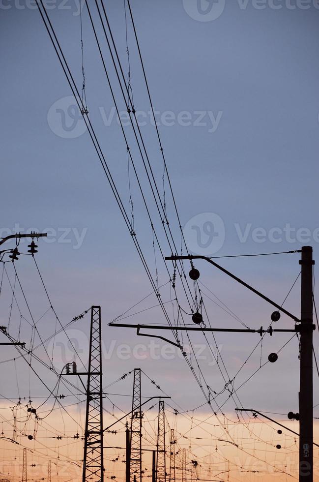 spoorweg overhead lijnen foto