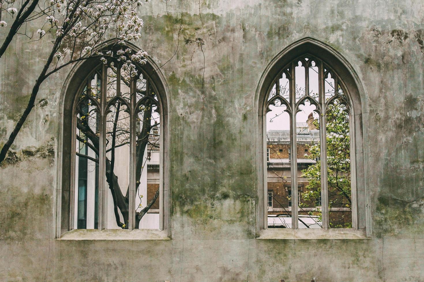 londen, engeland, 2020 - saint dunstan in de oostelijke kerktuin foto