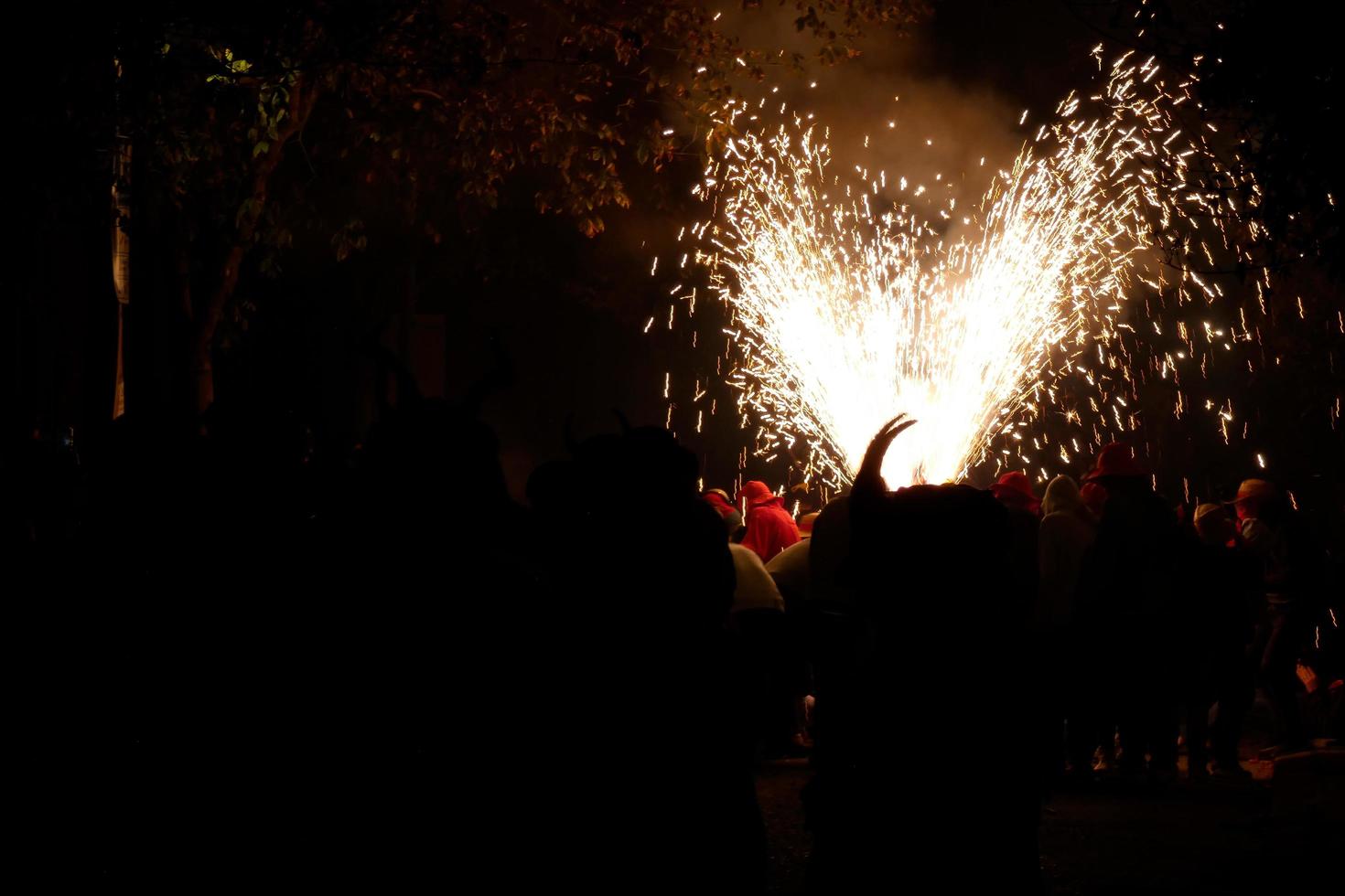 abstract foto van duivels en vuurwerk partijen.