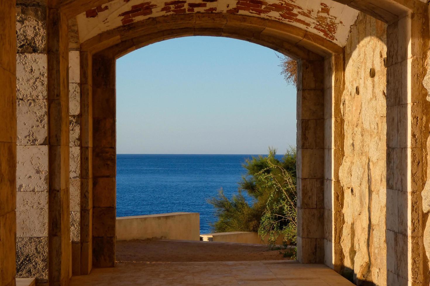 kust- weg langs de Catalaans costa bravoure, dichtbij naar de middellandse Zee zee. foto