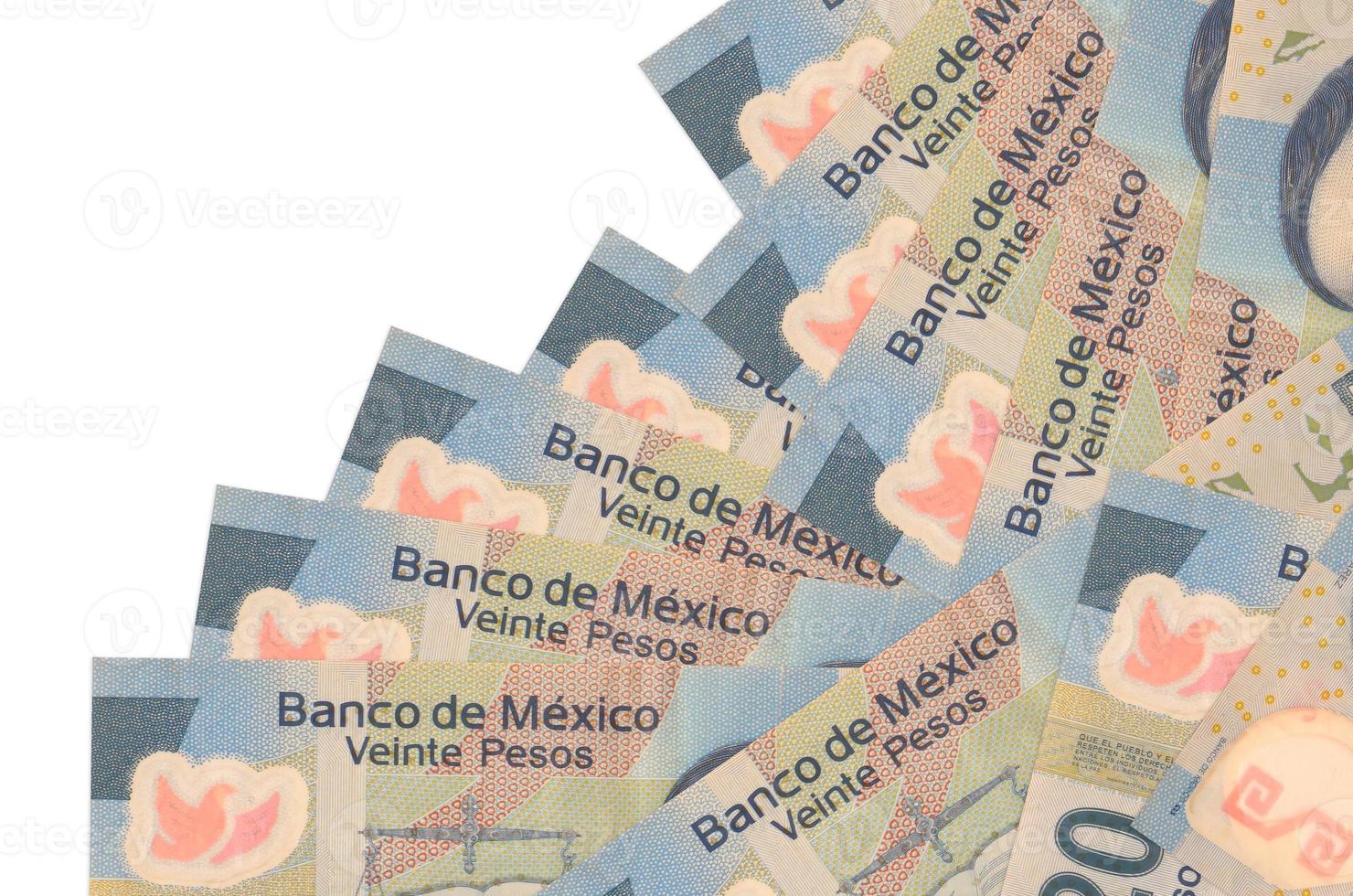 20 Mexicaans pesos rekeningen leugens in verschillend bestellen geïsoleerd Aan wit. lokaal bank of geld maken concept foto