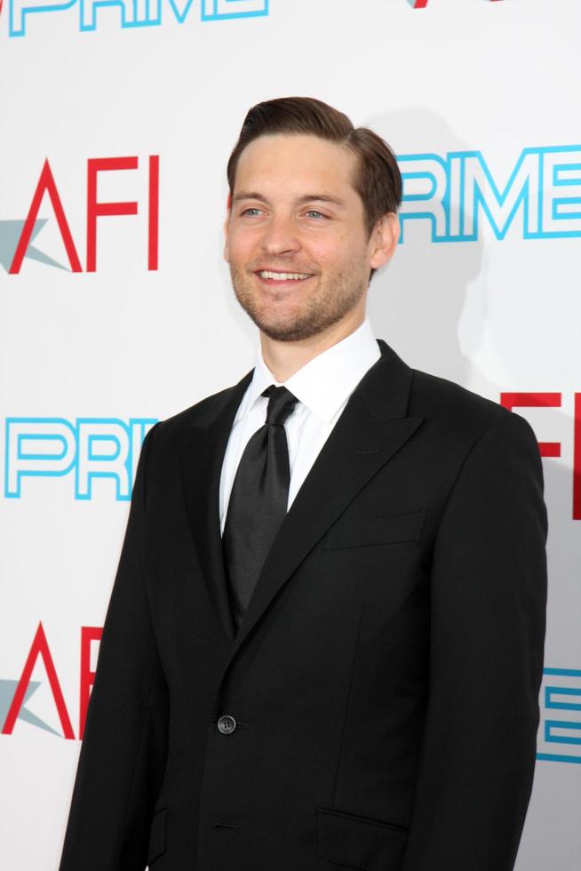 tobey maguire aankomen Bij de afi leven prestatie prijzen eerbiedigen Michael douglas Bij Sony studio's, in culver stad, ca Aan juni 11, 2009 de tonen uitgezonden Aan TV land- Aan juli 19, 2009 Bij 9 - 00 uur et pt foto