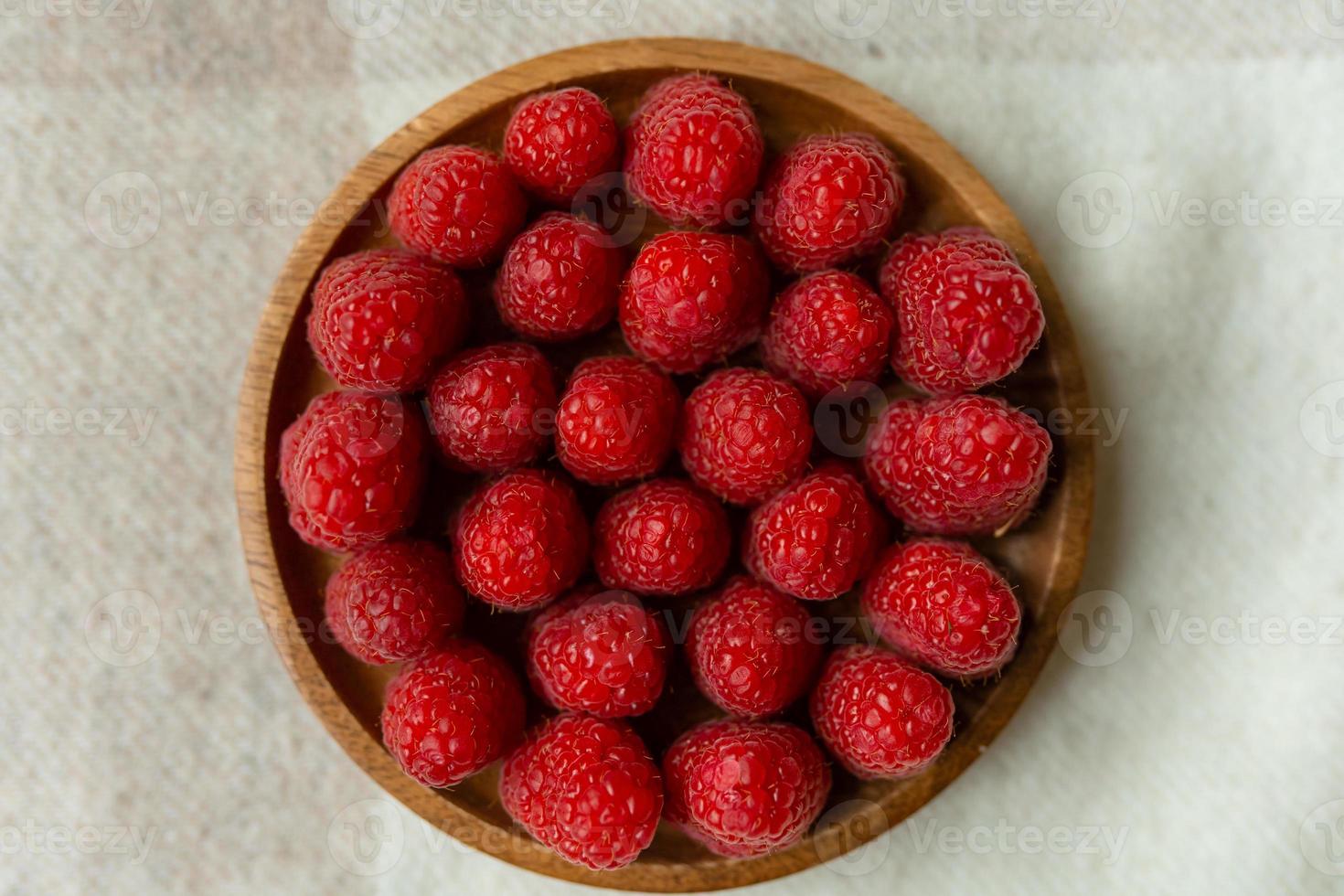 framboos detailopname Aan een mooi stellage, zomer fruit. foto