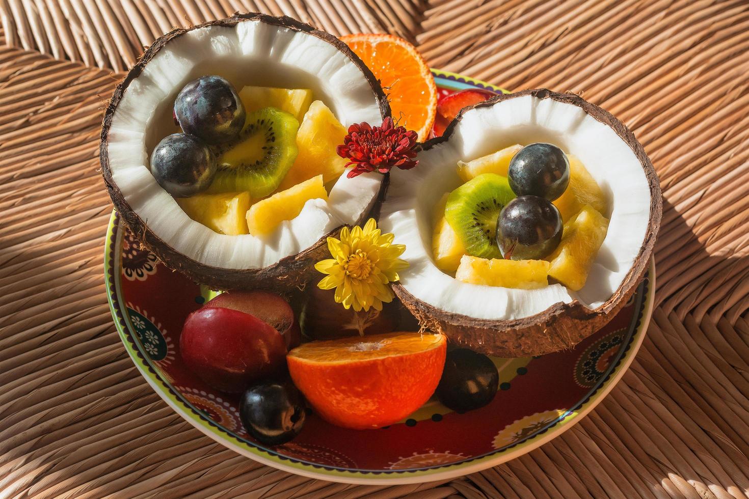 detailopname van fruit bord voor ontbijt foto