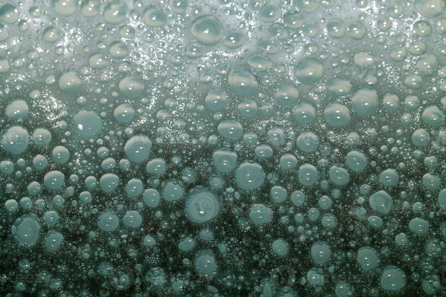 detailopname van bubbels in water foto