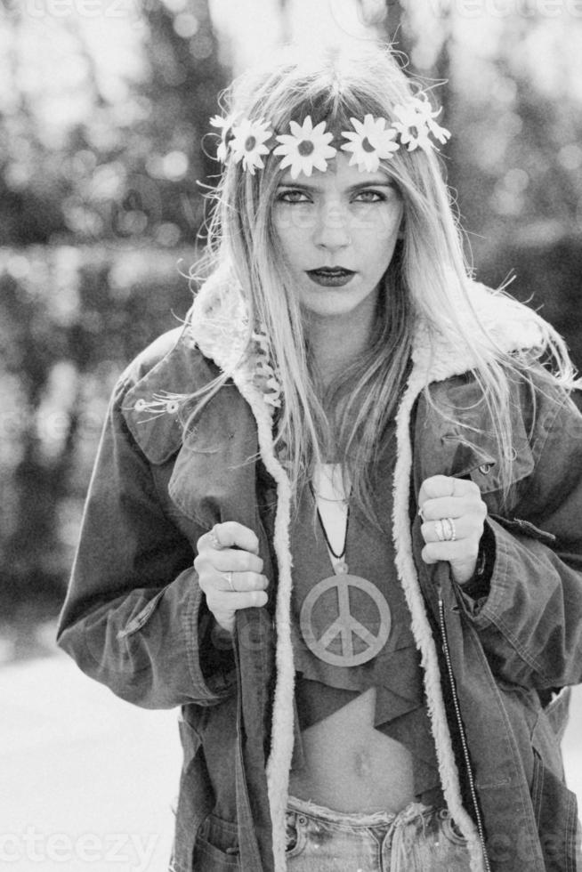 meisje hippie revolutionair 1970 stijl foto