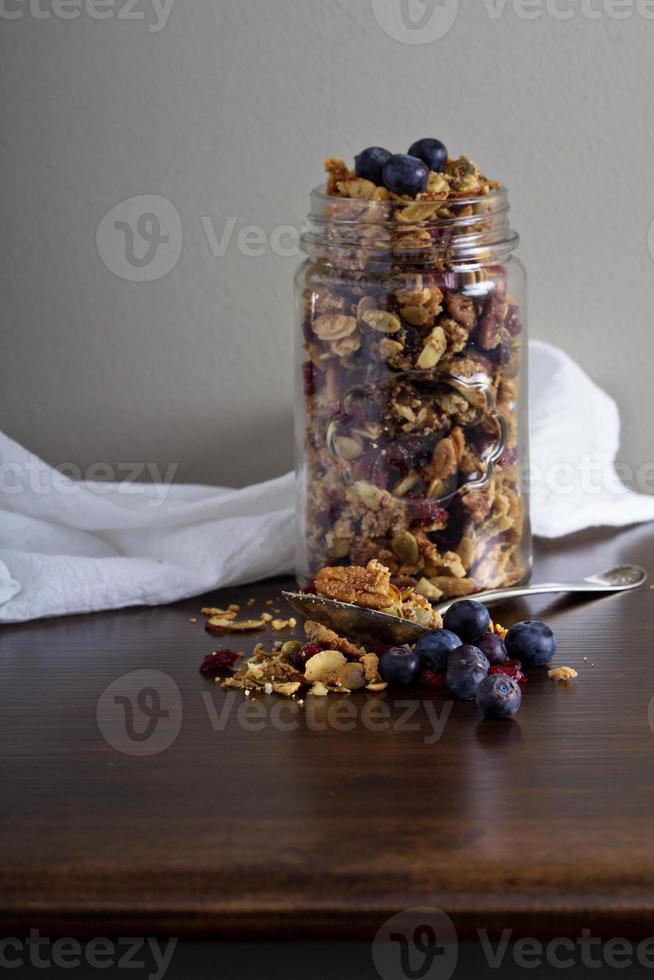 eigengemaakt muesli in een pot foto