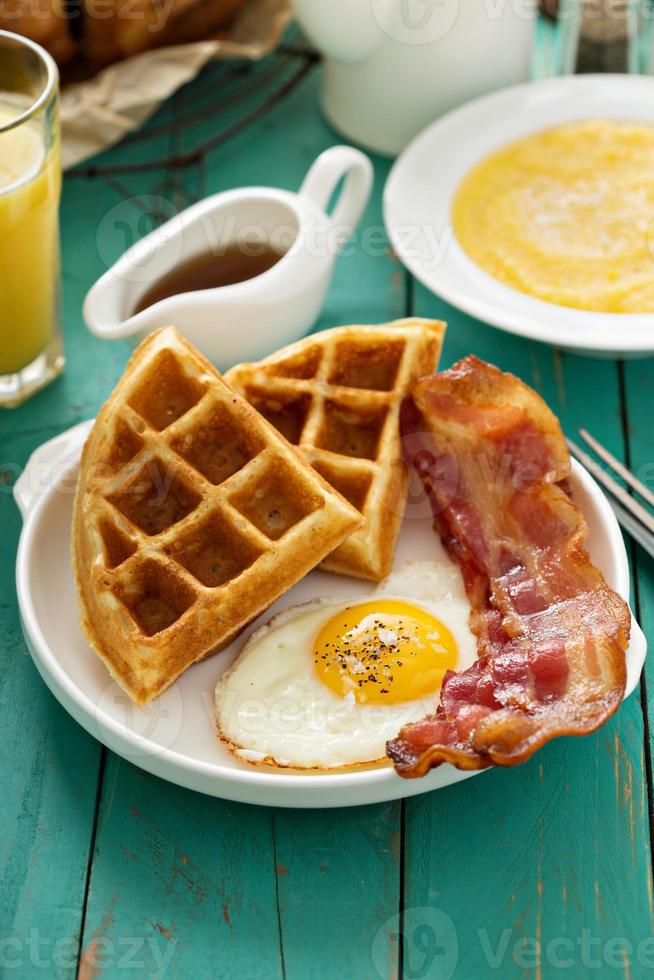 zuidelijk keuken ontbijt met wafels foto