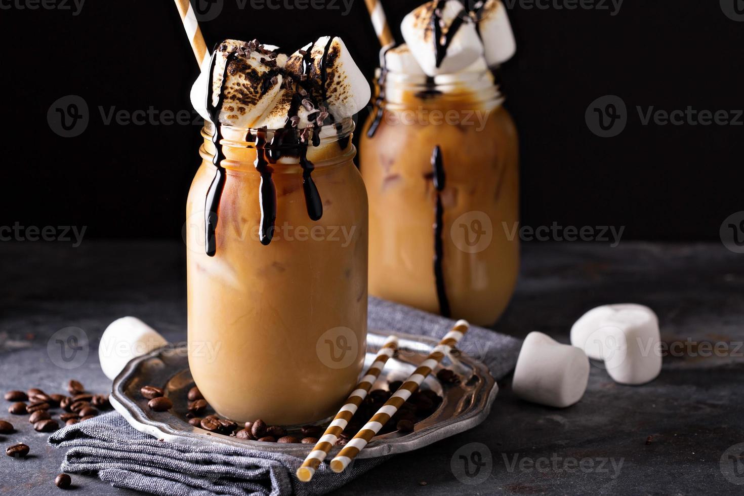 bevroren koffie met geroosterd heemst foto