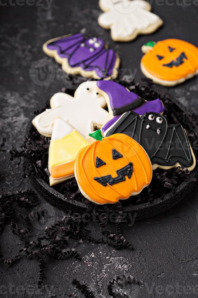 halloween koekjes versierd met Koninklijk suikerglazuur foto