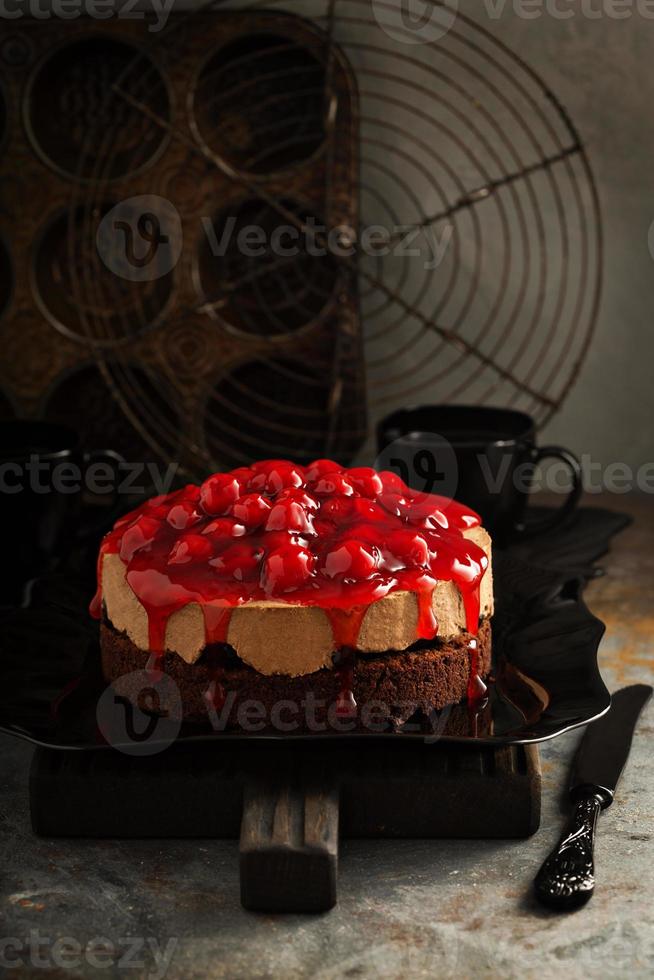 chocolade kersen mousse cake foto