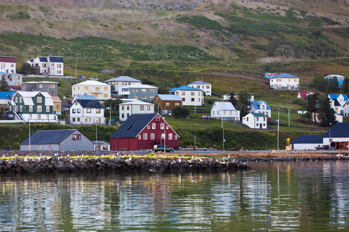 de stad- van siglufjordur, de noordelijk een deel van IJsland foto