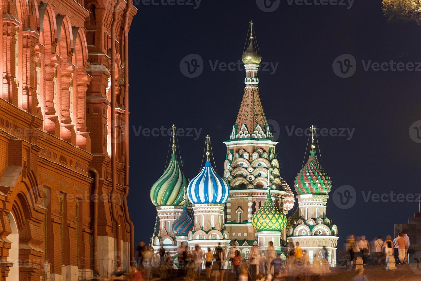 st basilicum kerk in Moskou rood plein Aan een zomer nacht foto
