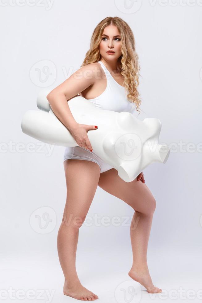 plus grootte model- en dummy vrouw torso foto