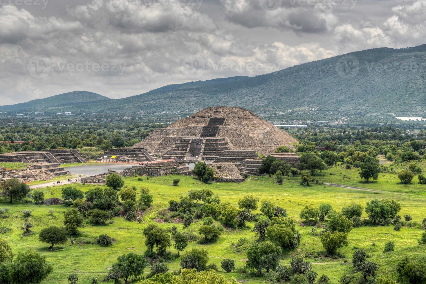 piramide van de maan, teotihucan foto