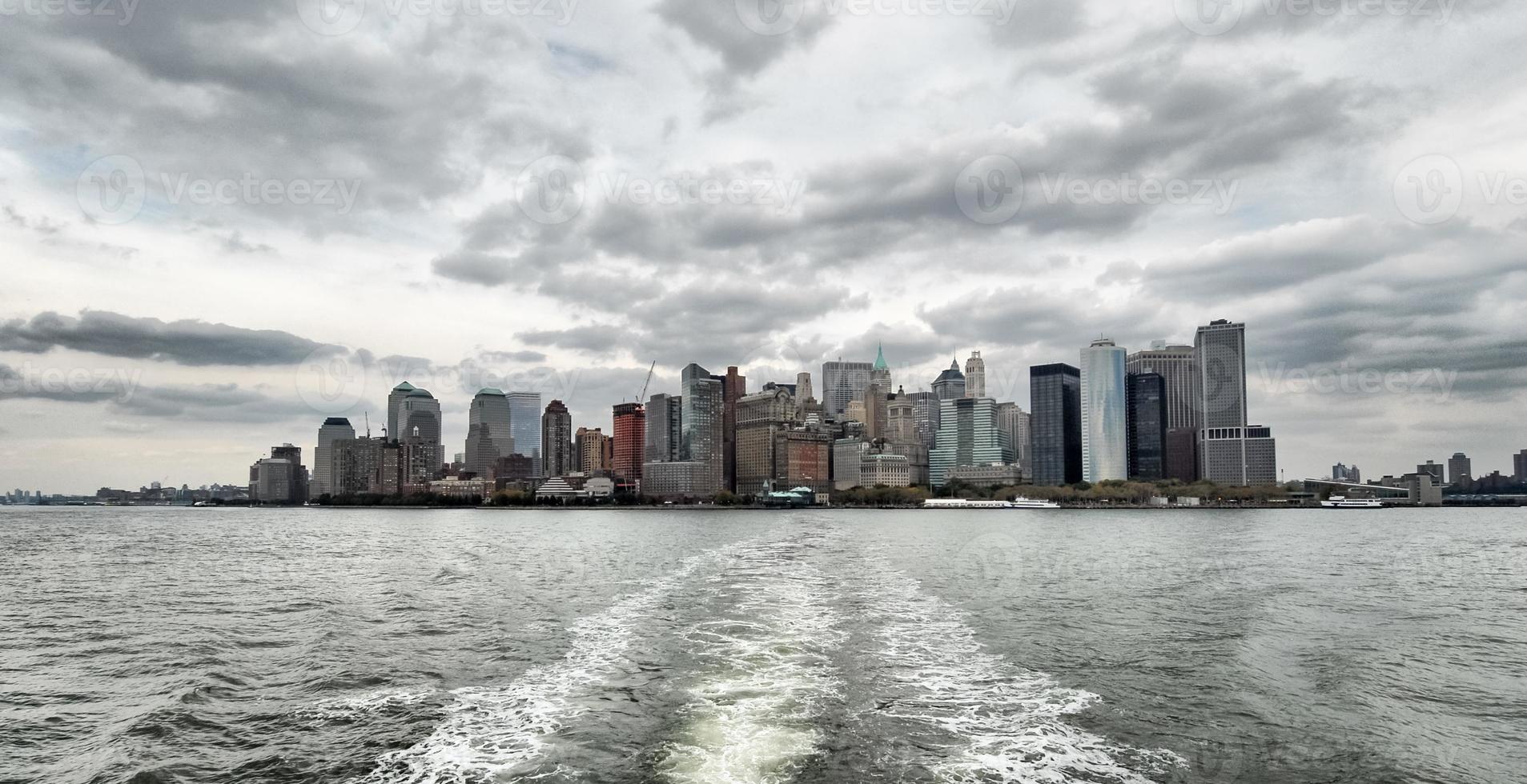 visie van downtown Manhattan Aan een bewolkt dag. foto