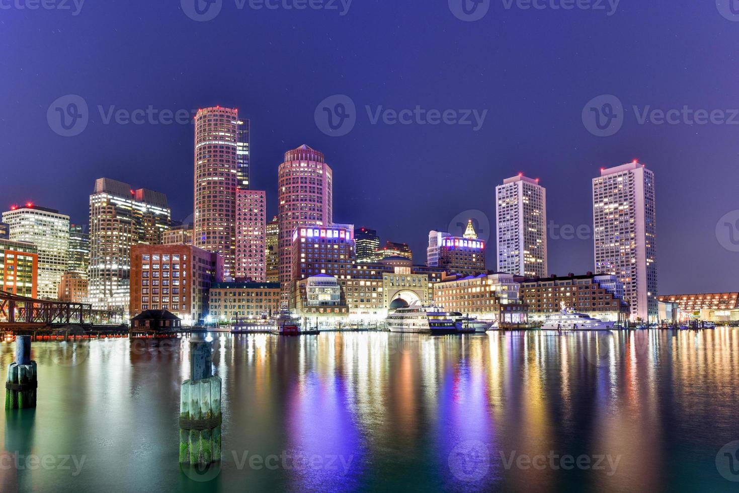 boston skyline gezien vanaf piers park, massachusetts, usa foto