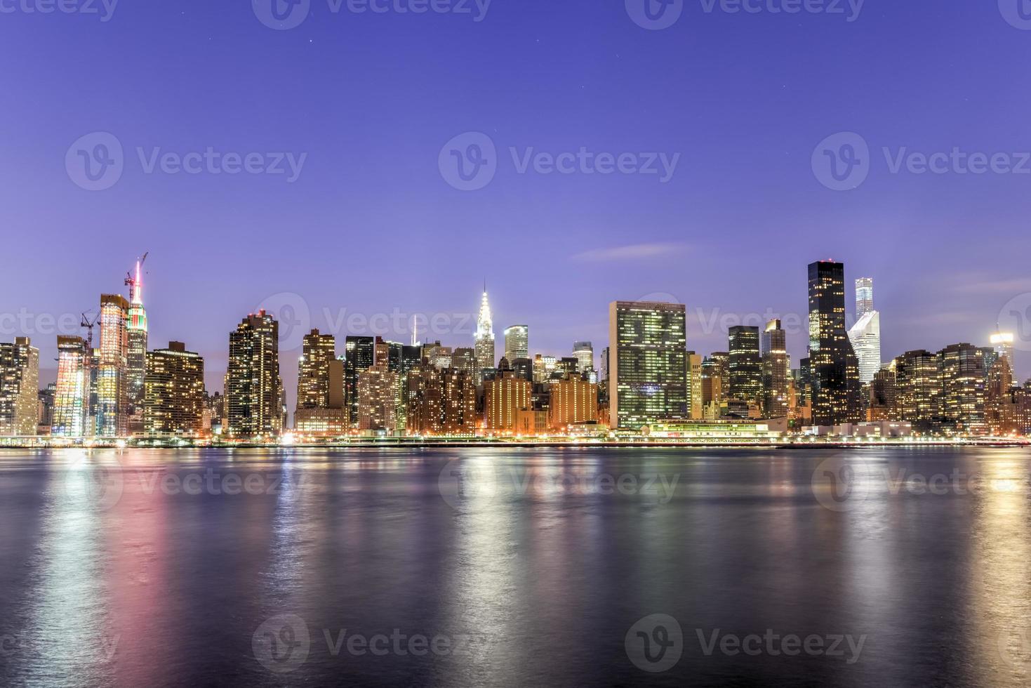 nieuw york stad horizon visie van portaal park, lang eiland stad, koninginnen. foto