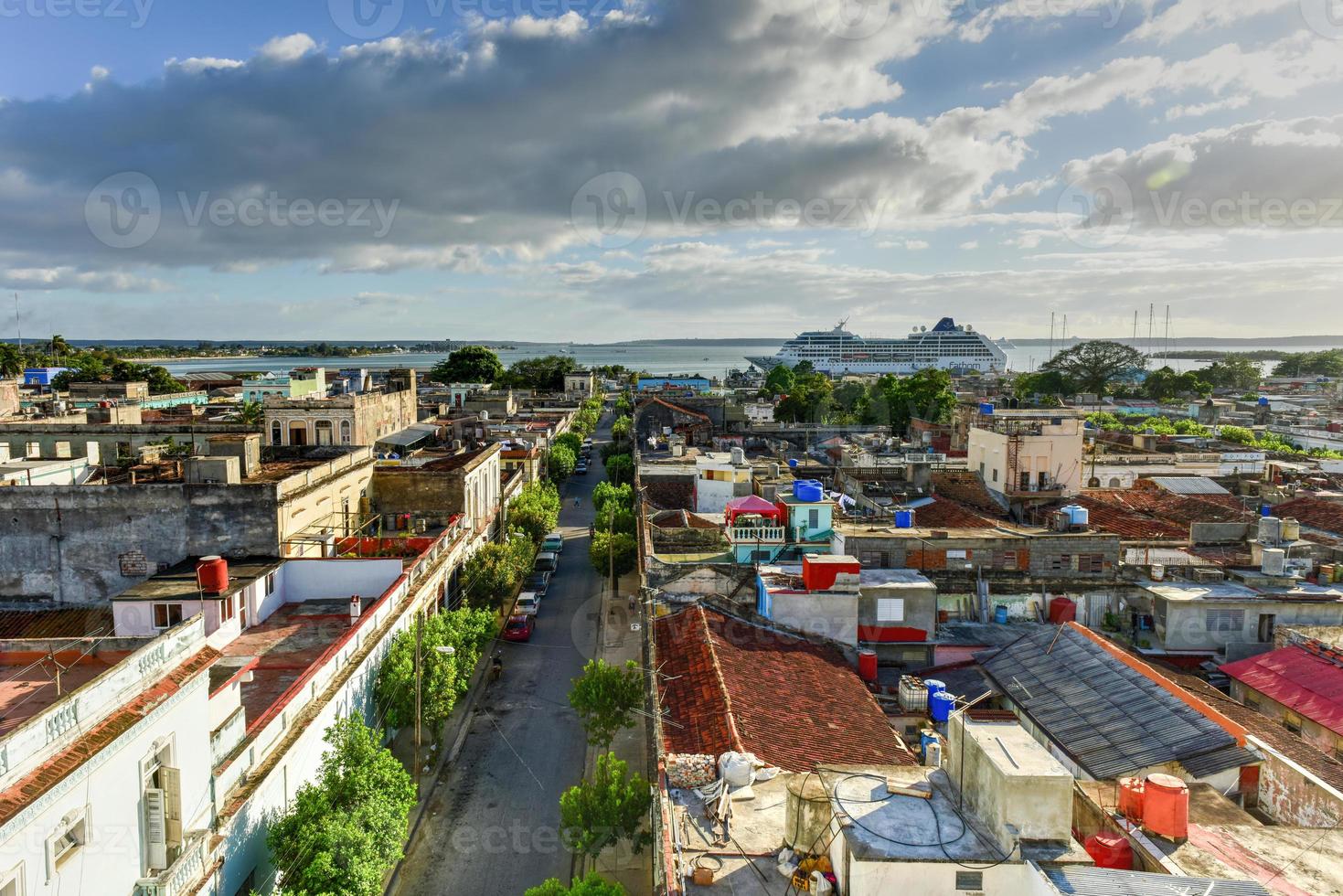 panoramisch visie over- de stad van cienfuegos, Cuba. foto