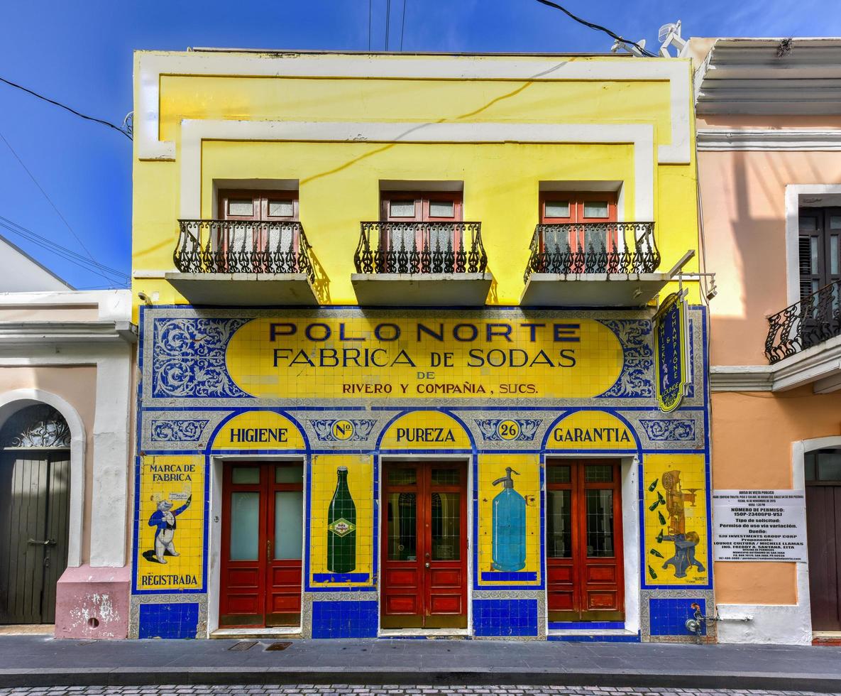 san juan, puerto rico - december 25, 2015 - polo norte Frisdrank fabriek, maker van kola Champagne. foto