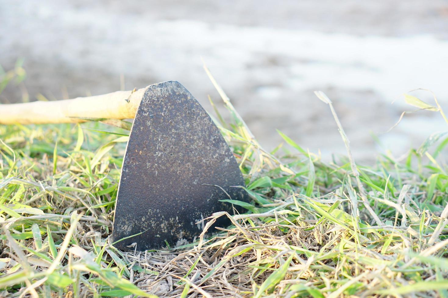 schoffel graven bodem Aan de pad in de veld- foto