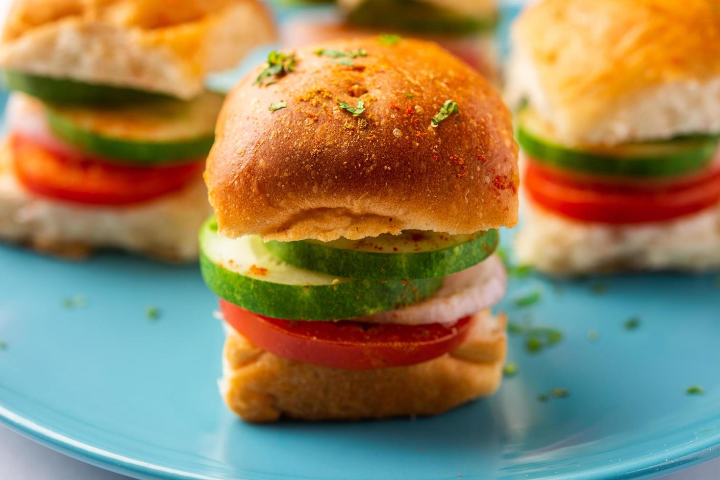 Mumbai stijl pav belegd broodje of overgebleven paav gebruikt voor veg hamburger foto