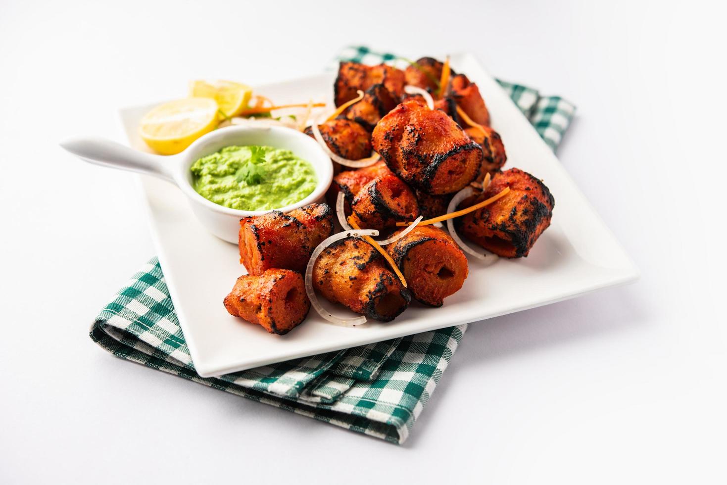 tandoori soja chapa of soja kerel schotel bereid door marineren in tandoori kruiden, detailopname visie foto