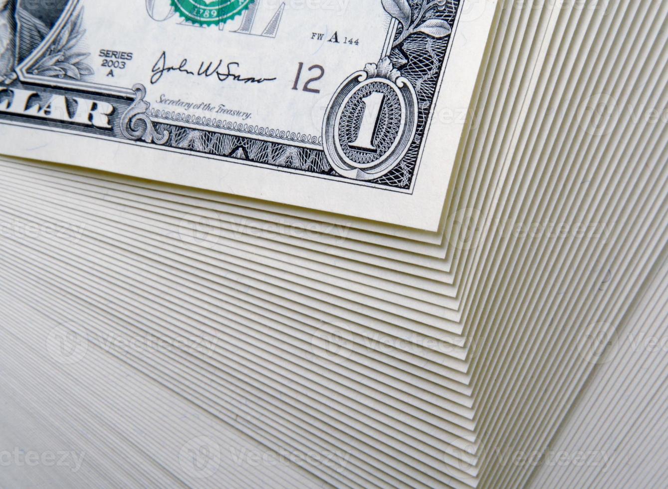 abstract van een groot stack van een dollar rekeningen foto
