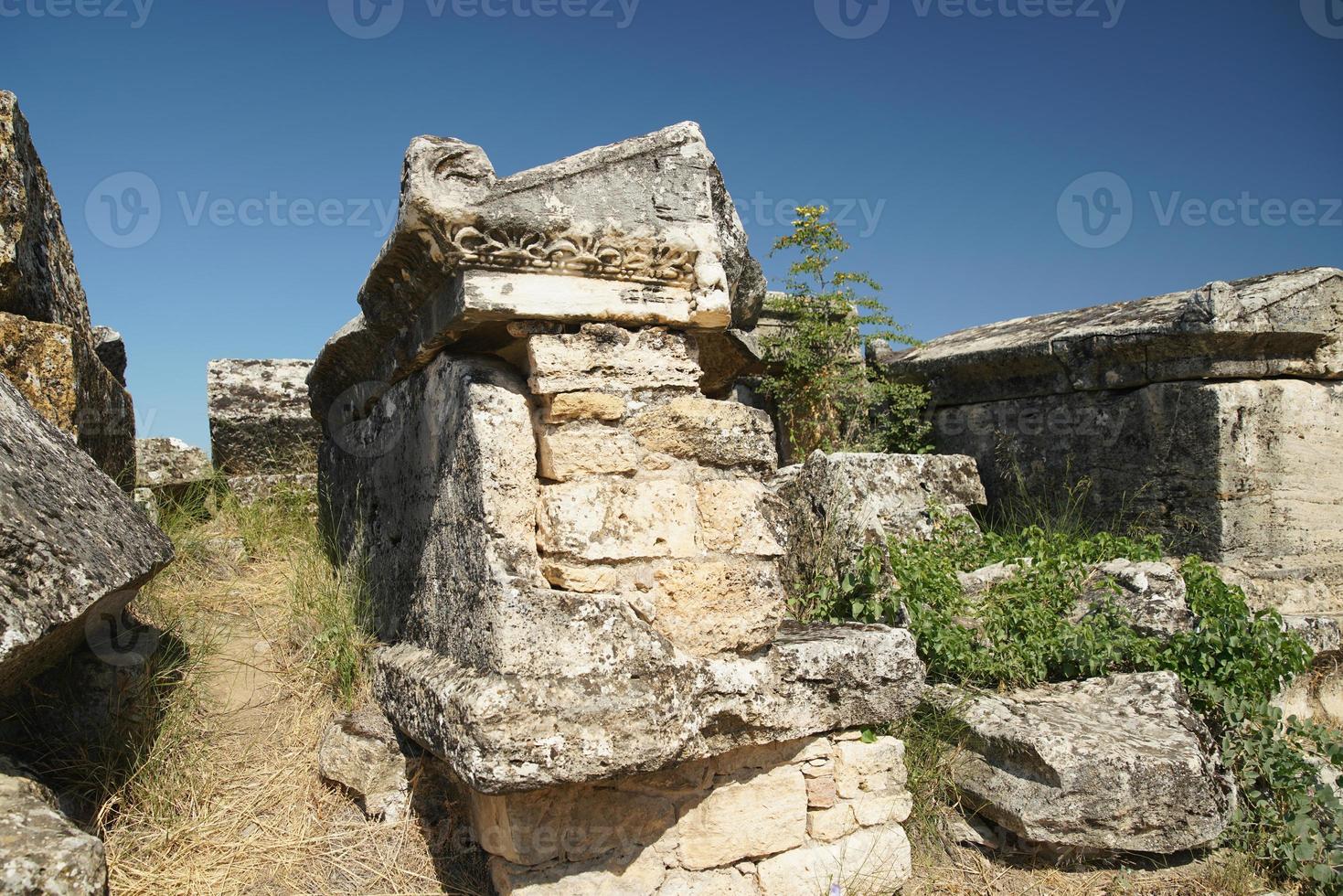 graf Bij hierapolis oude stad, pamukkale, denizli, turkiye foto