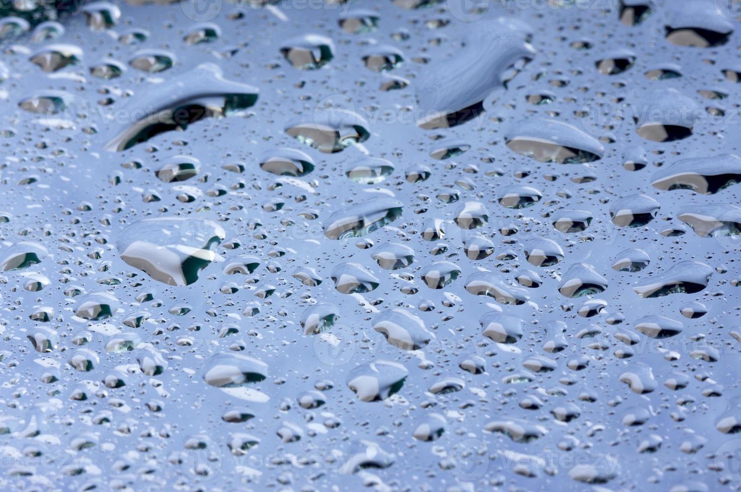 waterdruppels op glas foto