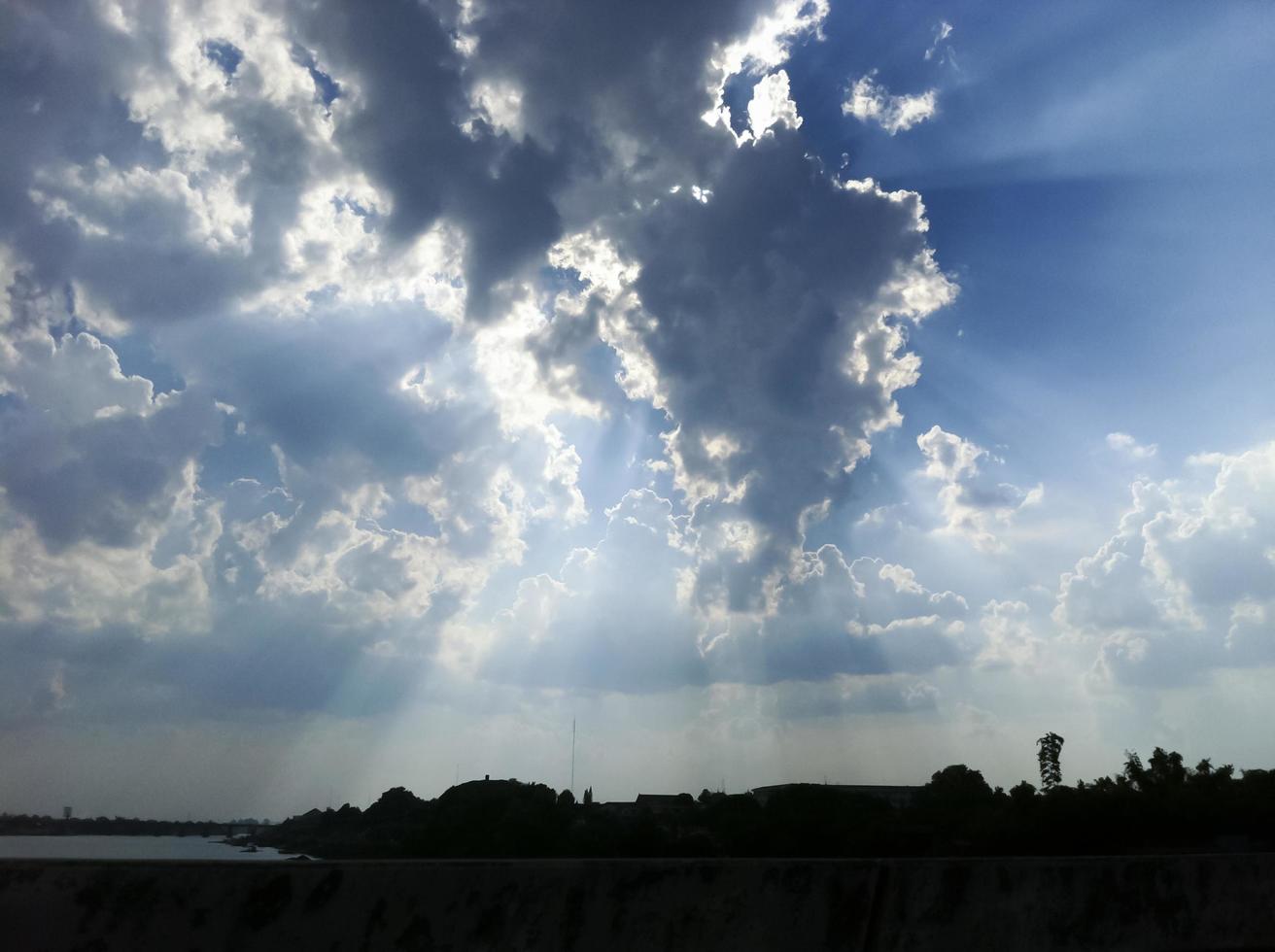 lucht wolken silhouet foto