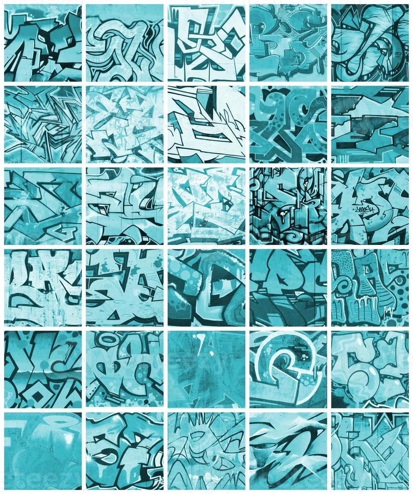 een reeks van veel klein fragmenten van graffiti tekeningen. straat kunst abstract achtergrond collage in blauw kleuren foto