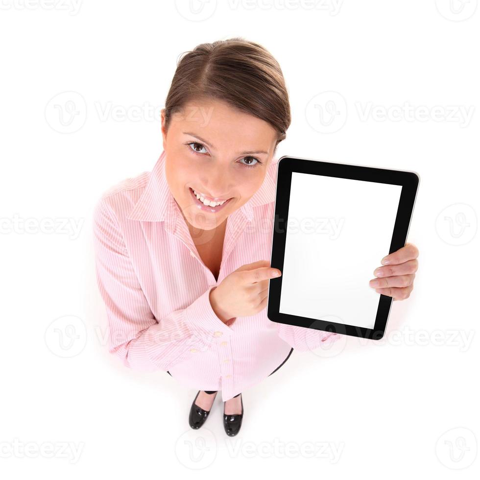 bedrijf vrouw Holding een tablet apparaat foto