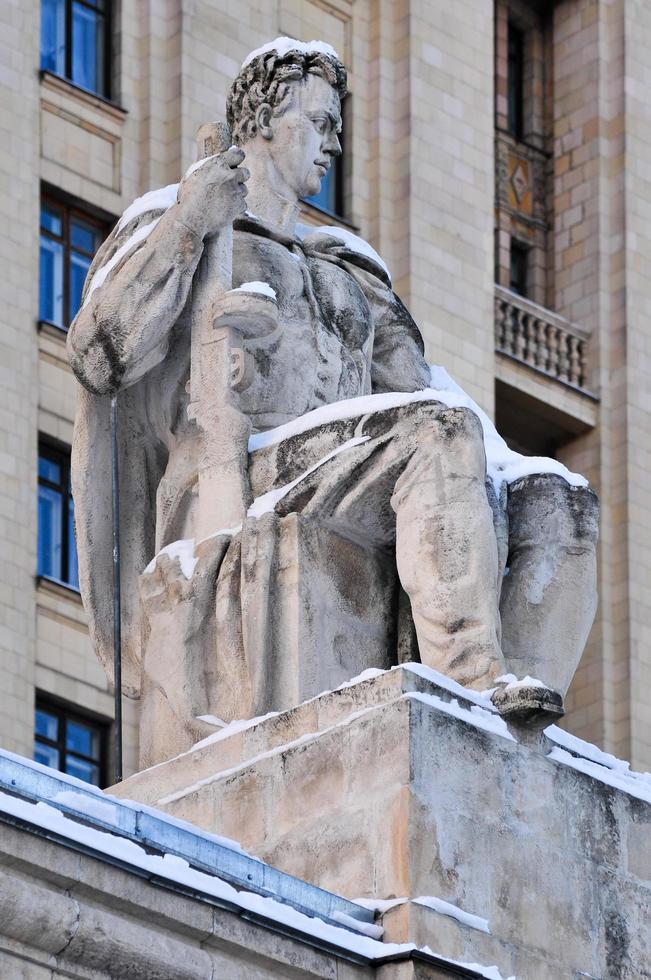 stalinist tijdperk appartement gebouw in Moskou, Rusland, 2022 foto