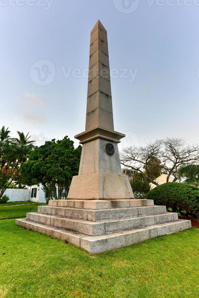 obelisk in geheugen van majoor algemeen meneer William reid in hamilton, bermuda. foto