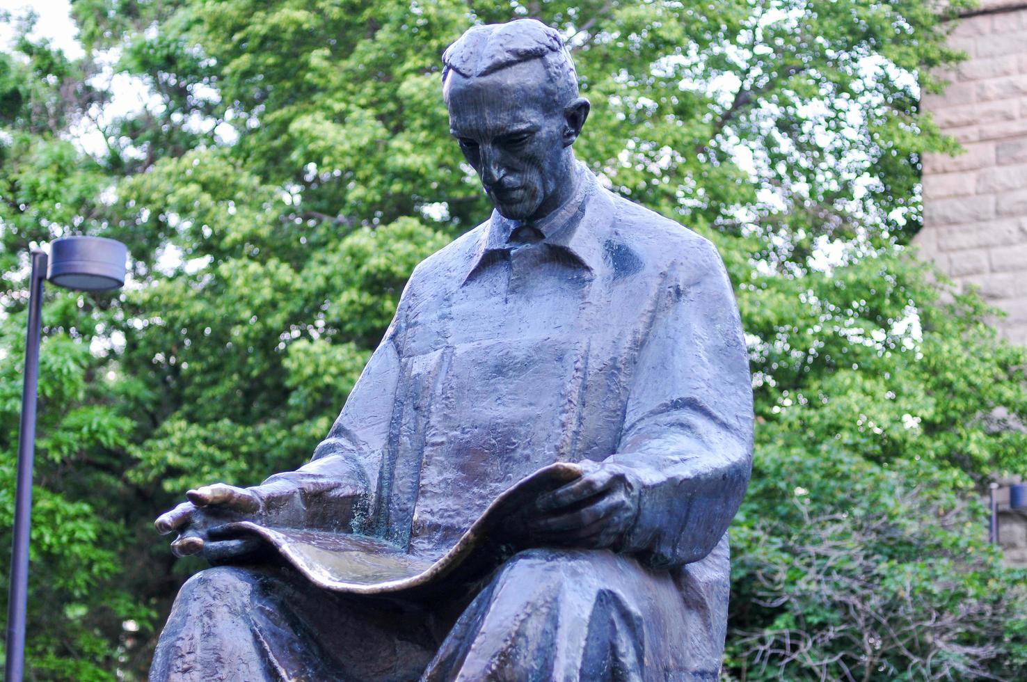 Tesla monument Bij geit eiland, Niagara valt, nieuw york, 2022 foto