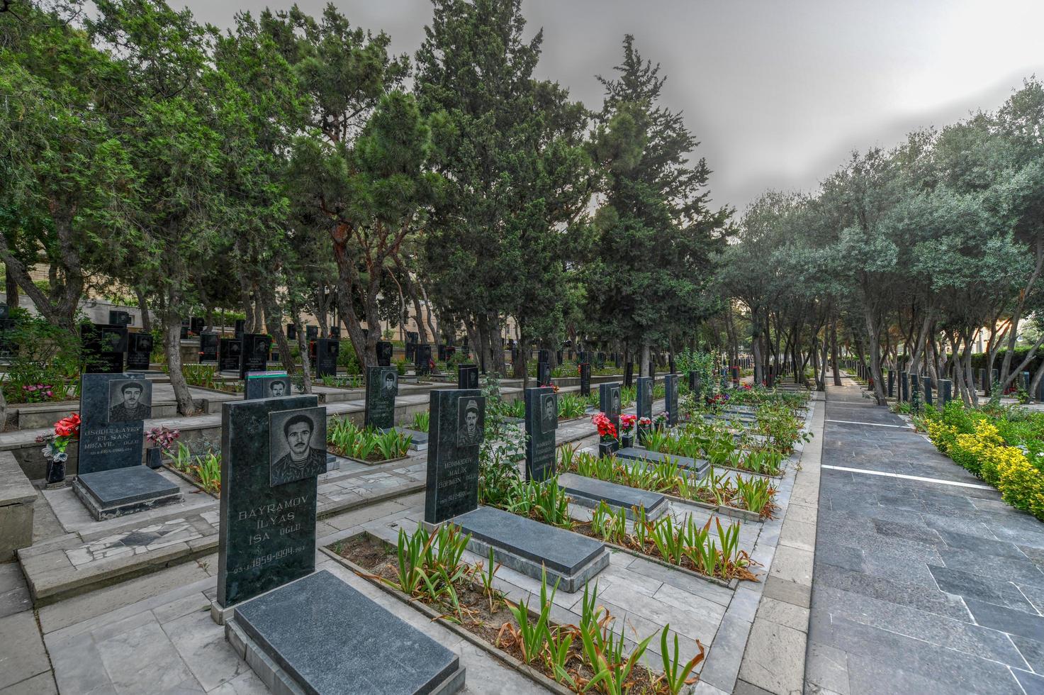 Baku, Azerbeidzjan - juli 14, 2018. steeg van martelaren in de hoogland park in Baku azerbeidzjan. foto