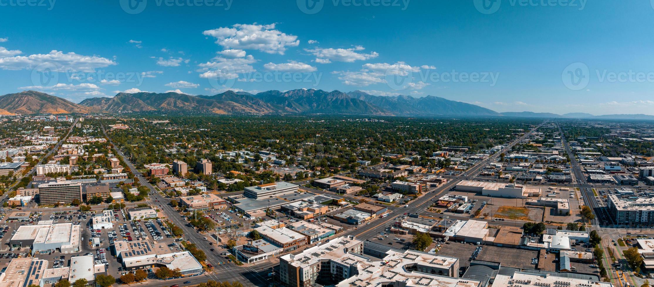 antenne panoramisch visie van de zout meer stad horizon Utah foto