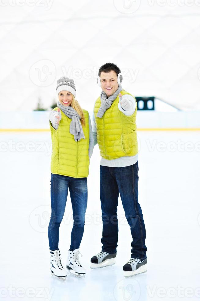 paar ijs het schaatsen foto