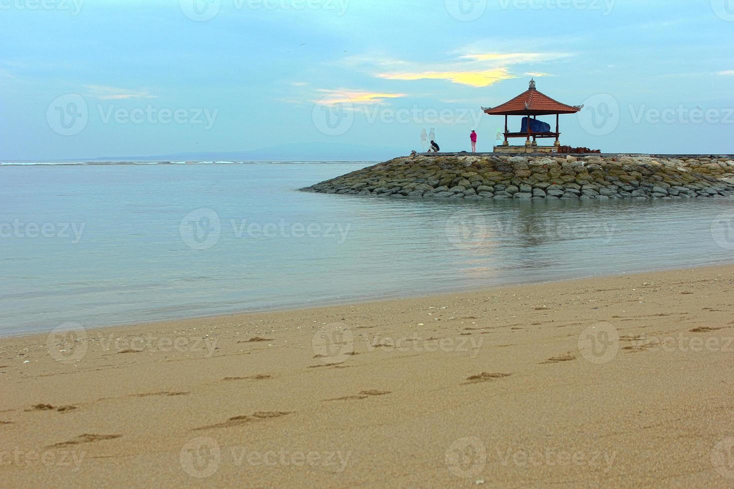 mooi antenne landschap van sanur strand foto